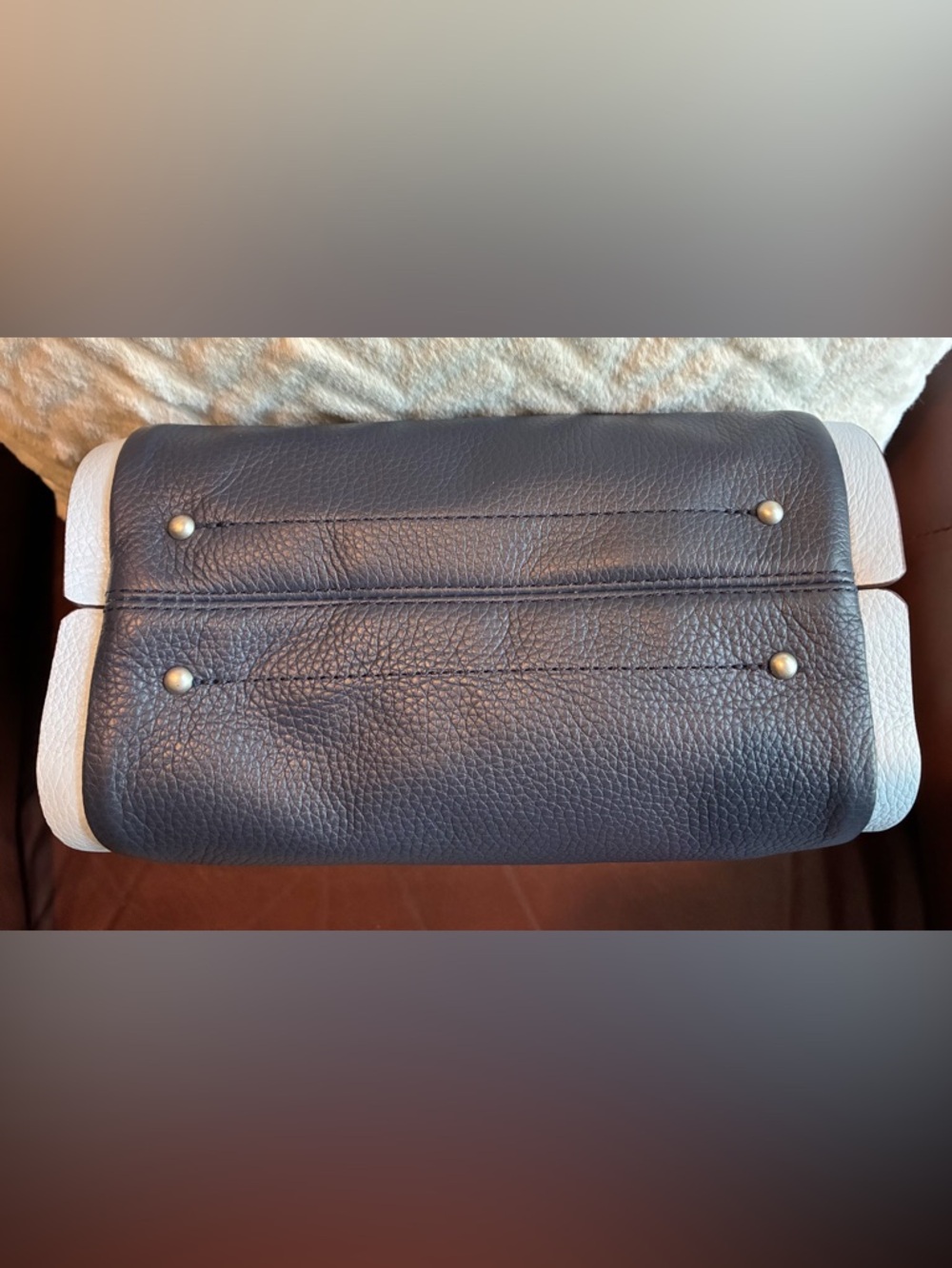 NWT American Leather Co. Auburn Convertible Crossbody Bag - Picture 13 of 13